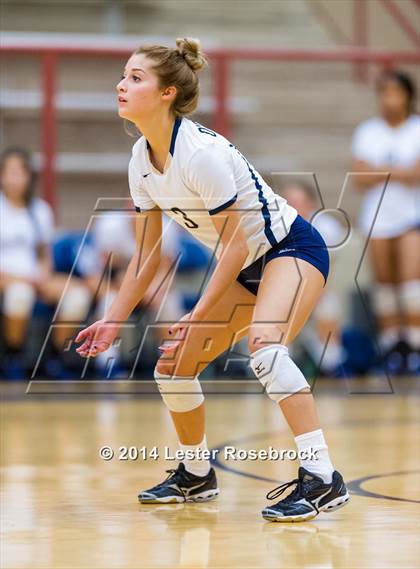 Thumbnail 2 in Reagan vs O'Connor photogallery.
