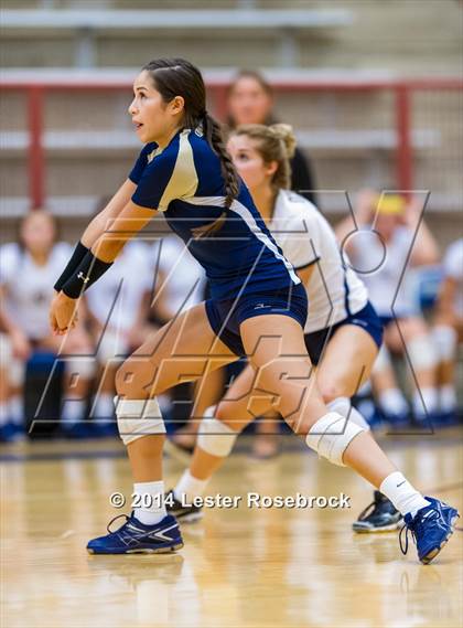 Thumbnail 3 in Reagan vs O'Connor photogallery.