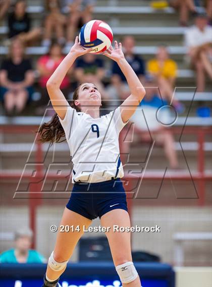 Thumbnail 1 in Reagan vs O'Connor photogallery.