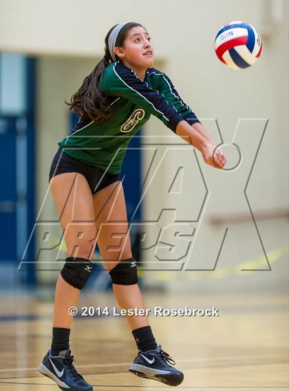 Thumbnail 2 in Reagan vs O'Connor photogallery.