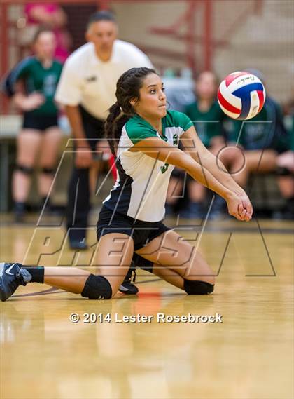 Thumbnail 2 in Reagan vs O'Connor photogallery.