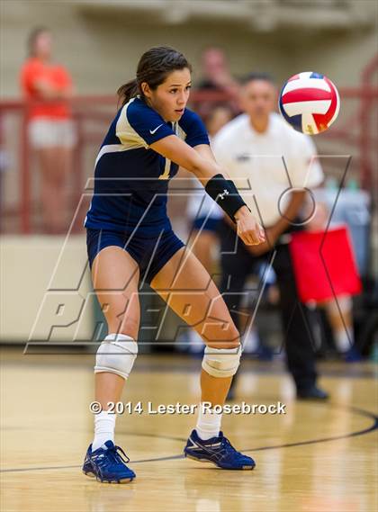 Thumbnail 2 in Reagan vs O'Connor photogallery.