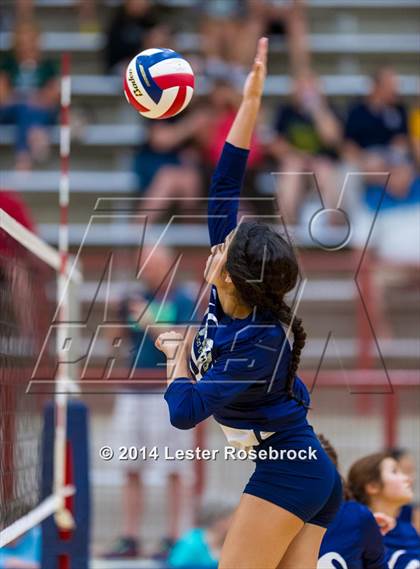 Thumbnail 3 in Reagan vs O'Connor photogallery.