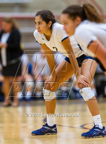 Thumbnail 3 in Reagan vs O'Connor photogallery.