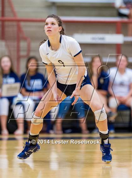 Thumbnail 1 in Reagan vs O'Connor photogallery.