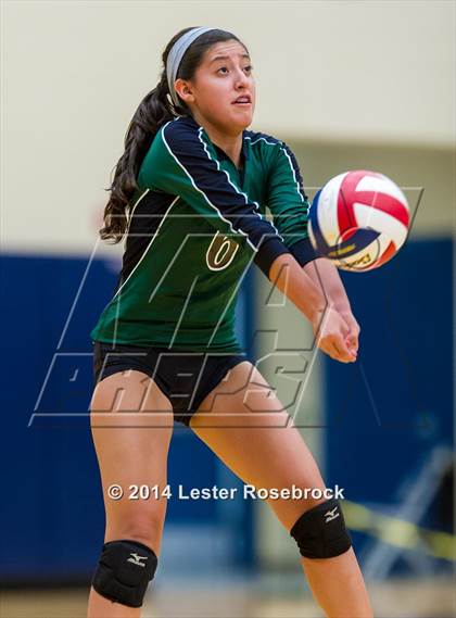 Thumbnail 3 in Reagan vs O'Connor photogallery.