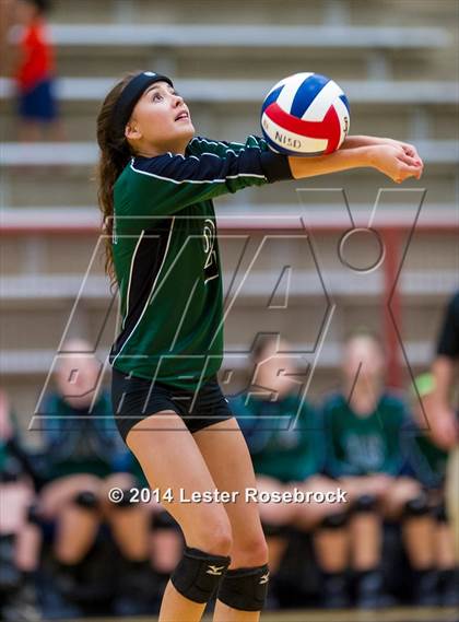 Thumbnail 1 in Reagan vs O'Connor photogallery.