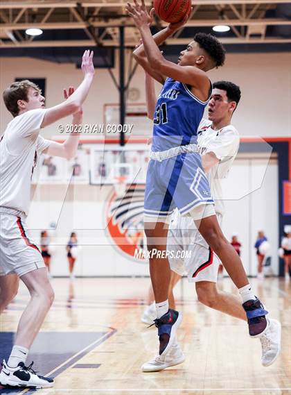 Thumbnail 2 in Gardner-Edgerton @ Olathe East photogallery.