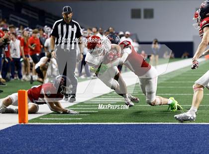 Thumbnail 3 in John Paul II vs. Sacred Heart photogallery.