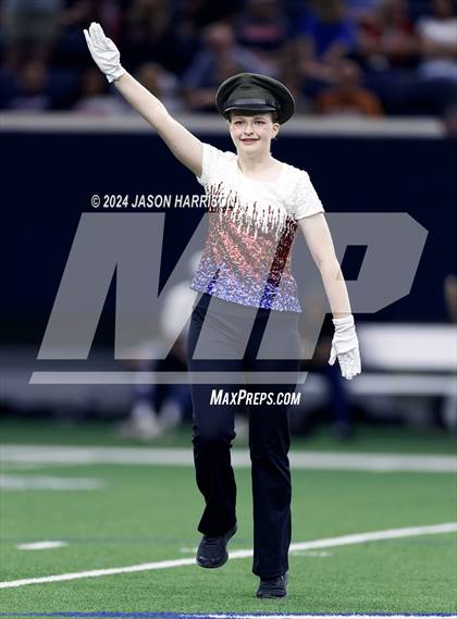 Thumbnail 3 in John Paul II vs. Sacred Heart photogallery.