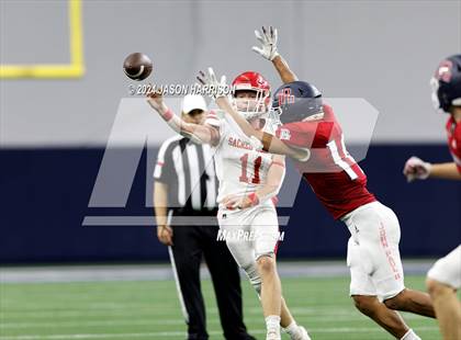 Thumbnail 3 in John Paul II vs. Sacred Heart photogallery.