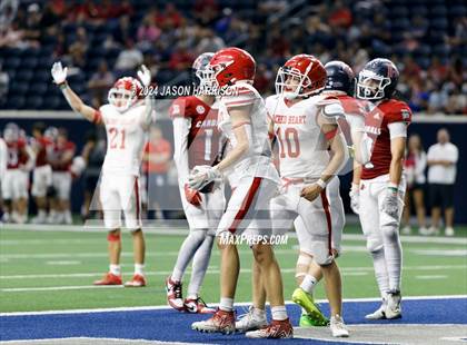 Thumbnail 3 in John Paul II vs. Sacred Heart photogallery.