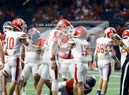 Thumbnail 1 in John Paul II vs. Sacred Heart photogallery.