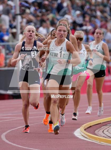 Thumbnail 3 in CHSAA Finals 4A (1600 Meter) photogallery.
