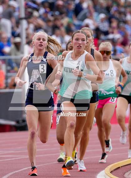 Thumbnail 1 in CHSAA Finals 4A (1600 Meter) photogallery.