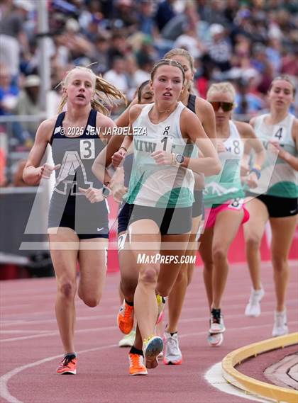 Thumbnail 2 in CHSAA Finals 4A (1600 Meter) photogallery.
