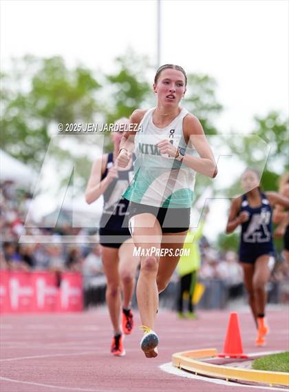 Thumbnail 1 in CHSAA Finals 4A (1600 Meter) photogallery.