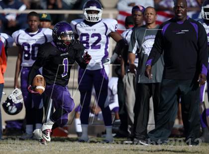 Thumbnail 2 in Denver South @ Mesa Ridge (CHSAA 4A Semifinal) photogallery.
