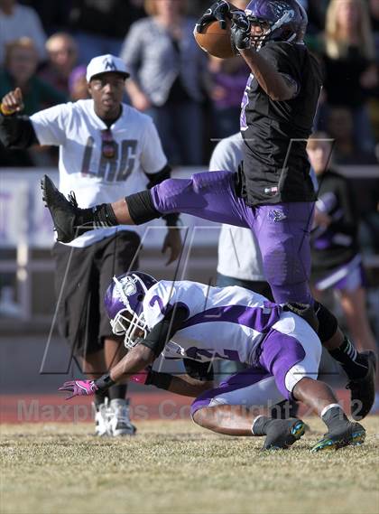 Thumbnail 2 in Denver South @ Mesa Ridge (CHSAA 4A Semifinal) photogallery.