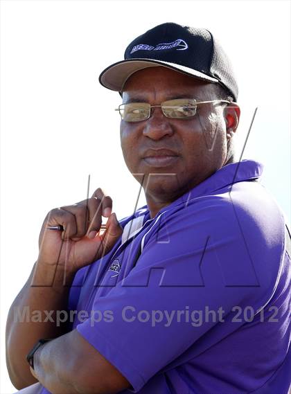 Thumbnail 1 in Denver South @ Mesa Ridge (CHSAA 4A Semifinal) photogallery.