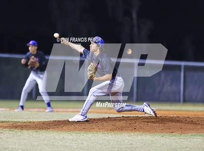 Thumbnail 3 in King @ Morgan photogallery.