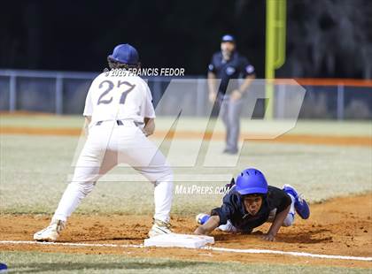 Thumbnail 2 in King @ Morgan photogallery.