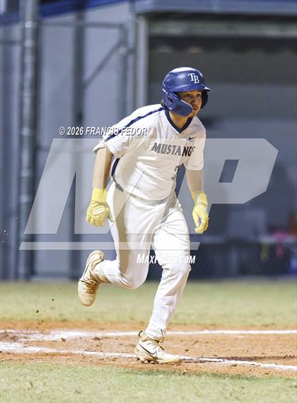 Thumbnail 2 in King @ Morgan photogallery.