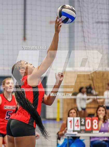 Thumbnail 2 in Cartersville vs. Morgan County (You Got Served) photogallery.