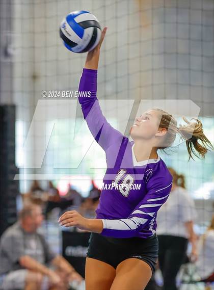 Thumbnail 2 in Cartersville vs. Morgan County (You Got Served) photogallery.