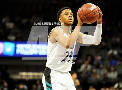 Thumbnail 3 in Sheldon vs. Sierra Canyon (CIF State Open Division Final) photogallery.