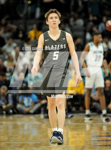 Thumbnail 3 in Sheldon vs. Sierra Canyon (CIF State Open Division Final) photogallery.