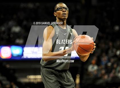 Thumbnail 1 in Sheldon vs. Sierra Canyon (CIF State Open Division Final) photogallery.
