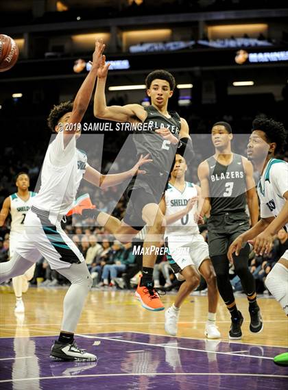 Thumbnail 2 in Sheldon vs. Sierra Canyon (CIF State Open Division Final) photogallery.