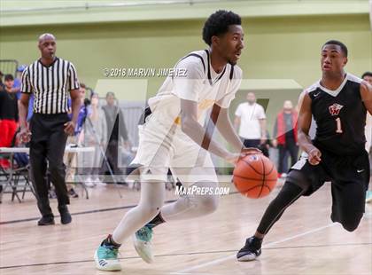 Thumbnail 1 in Van Nuys vs. King/Drew (CIF LACS D2 Final) photogallery.