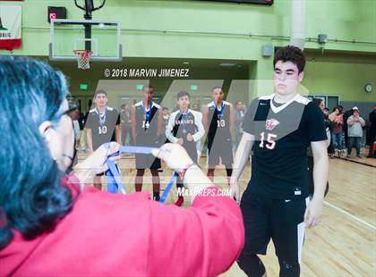 Thumbnail 1 in Van Nuys vs. King/Drew (CIF LACS D2 Final) photogallery.