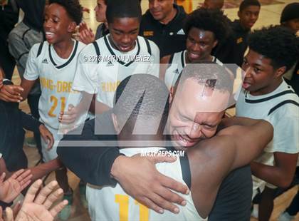 Thumbnail 1 in Van Nuys vs. King/Drew (CIF LACS D2 Final) photogallery.