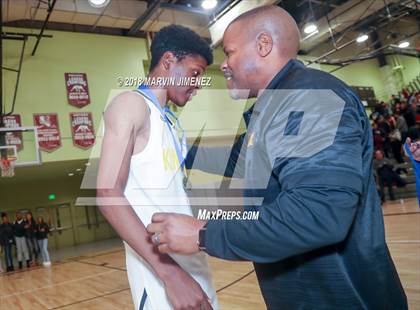 Thumbnail 3 in Van Nuys vs. King/Drew (CIF LACS D2 Final) photogallery.