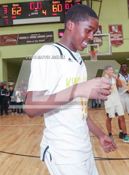 Thumbnail 1 in Van Nuys vs. King/Drew (CIF LACS D2 Final) photogallery.