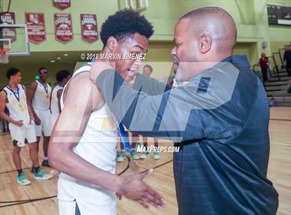 Thumbnail 3 in Van Nuys vs. King/Drew (CIF LACS D2 Final) photogallery.