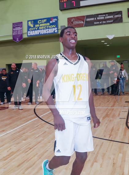 Thumbnail 1 in Van Nuys vs. King/Drew (CIF LACS D2 Final) photogallery.