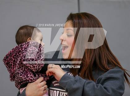 Thumbnail 1 in Van Nuys vs. King/Drew (CIF LACS D2 Final) photogallery.