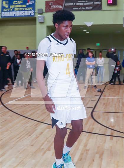 Thumbnail 1 in Van Nuys vs. King/Drew (CIF LACS D2 Final) photogallery.