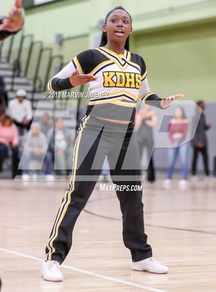 Thumbnail 3 in Van Nuys vs. King/Drew (CIF LACS D2 Final) photogallery.