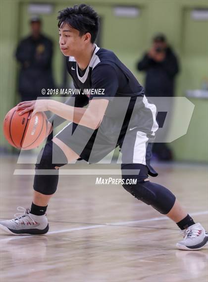 Thumbnail 2 in Van Nuys vs. King/Drew (CIF LACS D2 Final) photogallery.