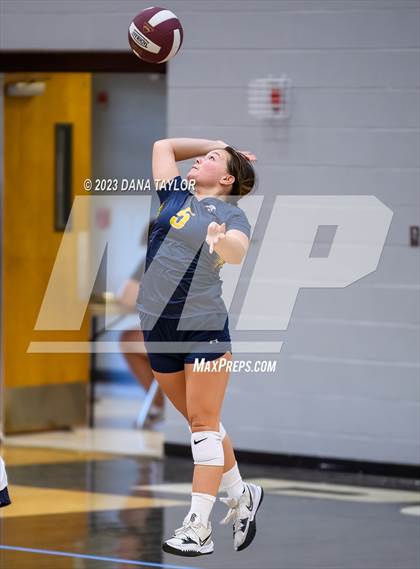 Thumbnail 3 in Garner vs Weatherford Christian (Poolville Summer Slam Tournament) photogallery.