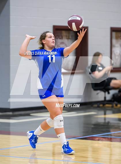 Thumbnail 3 in Garner vs Weatherford Christian (Poolville Summer Slam Tournament) photogallery.