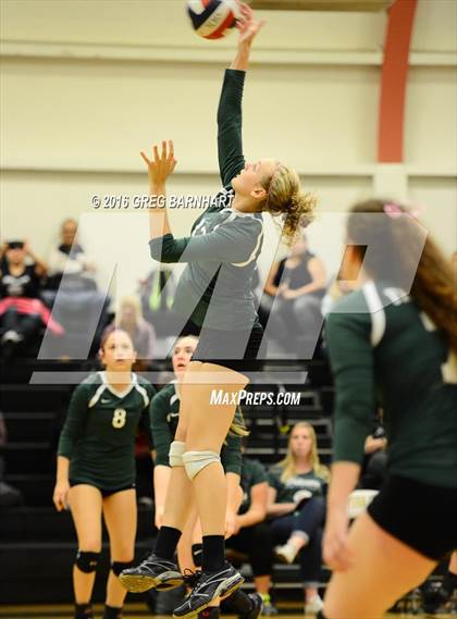 Thumbnail 1 in River Valley @ Yuba City photogallery.