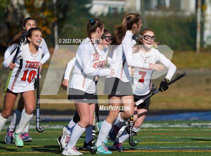 Thumbnail 2 in Orchard Park vs Mamaroneck (NYSPHSAA Class A Final) photogallery.
