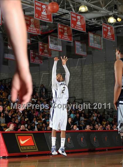 Thumbnail 3 in Flintridge Prep vs. Muir (CIF SS 5AA Final) photogallery.