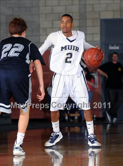 Thumbnail 1 in Flintridge Prep vs. Muir (CIF SS 5AA Final) photogallery.